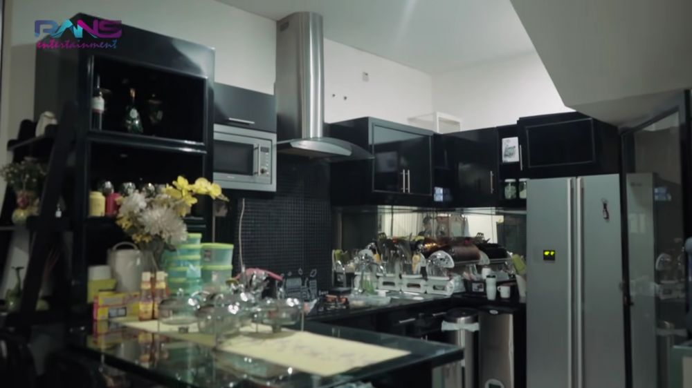  Dulu hidup susah kini punya tempat masak megah, ini 8 potret dapur Soimah yang jarang dipakai