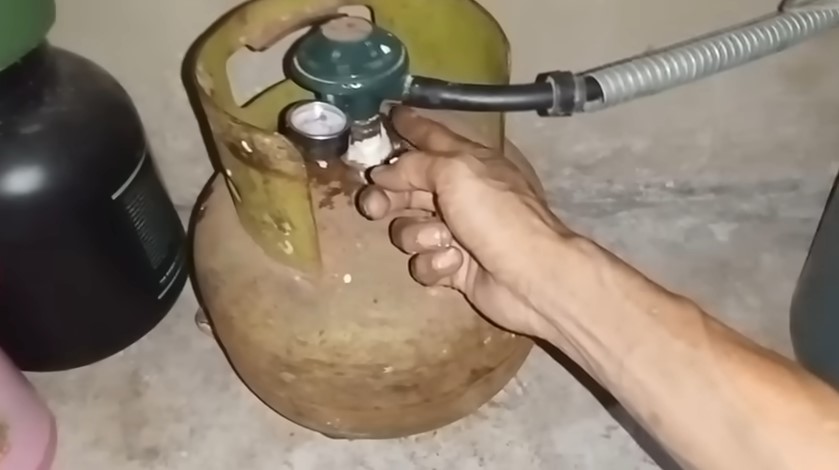 Trik jitu gas LPG 3 kg antibocor dan bisa awet satu bulan, cuma pakai satu peralatan mandi