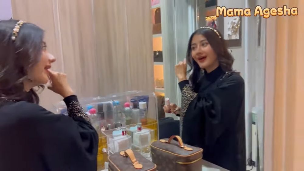 Usia 24 tahun sudah punya 4 rumah, ini 10 potret kamar Ghea Youbi walk in closetnya kayak butik mewah