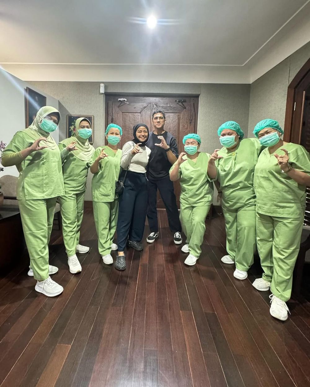 5 Potret Arda suami Tantri usai diet 12 kg, motivasi langsing biar istri terkagum