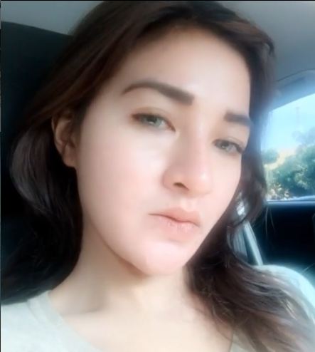 Dulu banting tulang demi bisa kuliah kini jadi bos skincare, begini 9 potret lawas Shandy Purnamasari