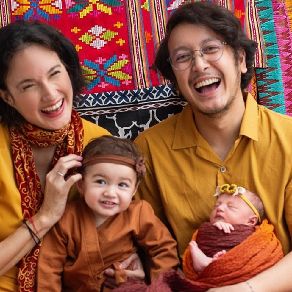 Kini tinggal di Bali, intip 9 potret dapur Nadine Chandrawinata, desainnya bikin area masak kian luas