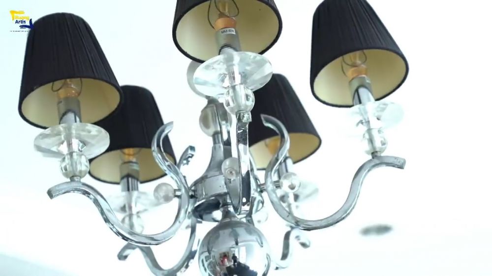 Tetap estetik meski dibangun sejak 2007, 10 Potret dapur Diah Permatasari ini bernuansa serba putih