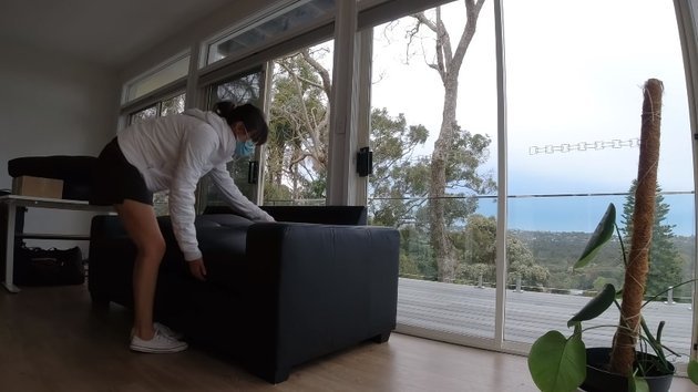 Tinggal di Australia punya rumah view pantai, 11 potret dapur Amanda Rawles interiornya serba putih