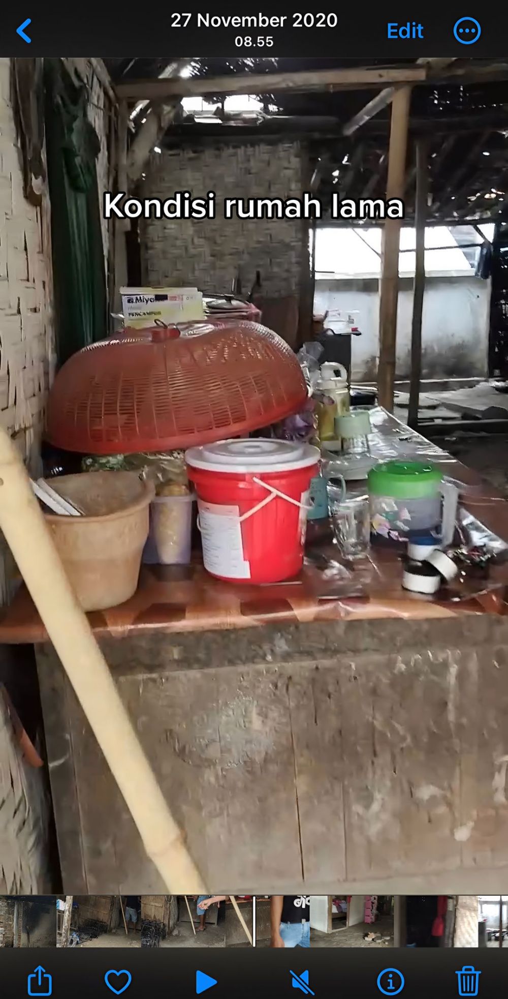 Dari beralas tanah dan berdinding anyaman bambu, 11 makeover rumah ini jadi ciamik klasik