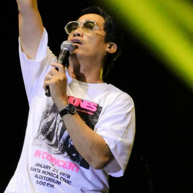 Punya hunian megah di gang sempit, intip 11 potret rumah Dide vokalis Hijau Daun, dapurnya nyempil