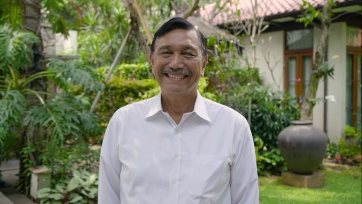 Viral seruan tarik uang dari bank BUMN karena Danantara, Luhut Pandjaitan angkat bicara