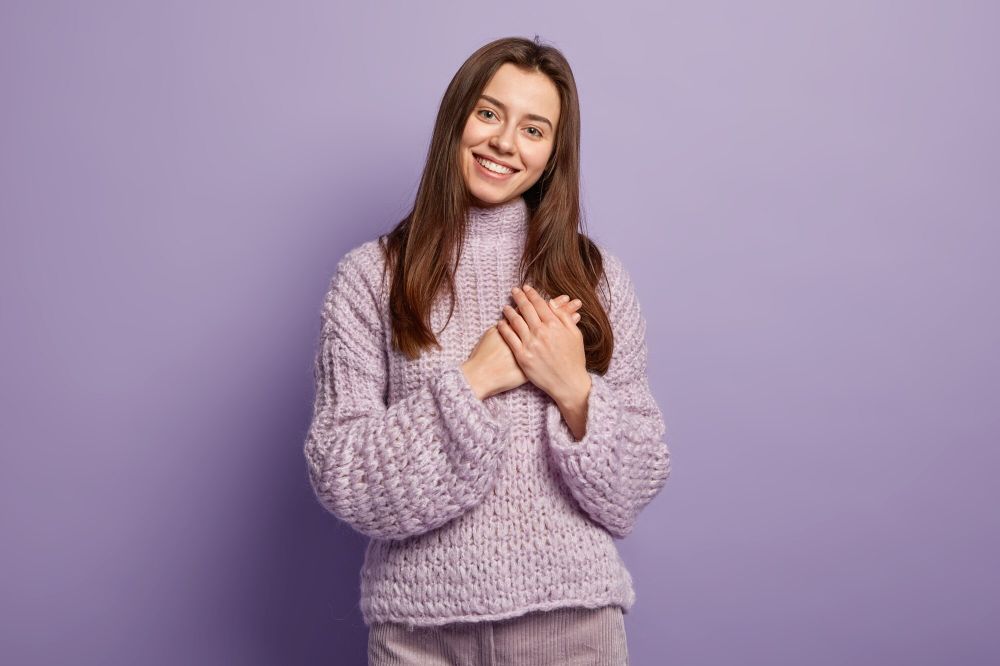 50 Self love quotes bahasa Inggris dan artisnya untuk meningkatkan percaya diri dan kebahagiaan
