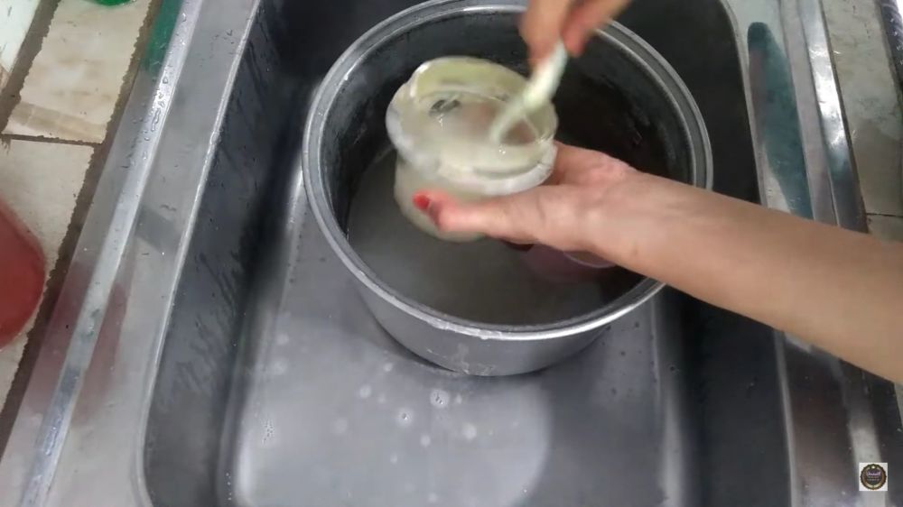 Trik hilangkan noda kunyit di blender tanpa pemutih, cuma pakai 1 bahan dapur