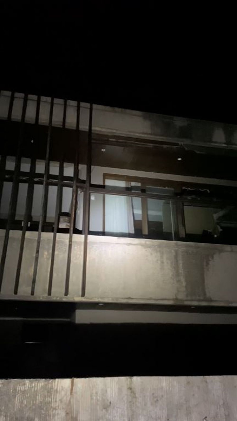 Kondisinya bikin miris bak hunian horor, 9 potret vila diduga milik Kiki Fatmala ini lama mangkrak