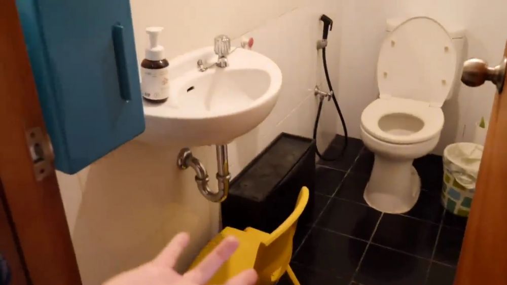 Banyak spot buat ngadem, 11 potret rumah Rizkina Nazar kakak Rizky Nazar ini suasananya sejuk pol