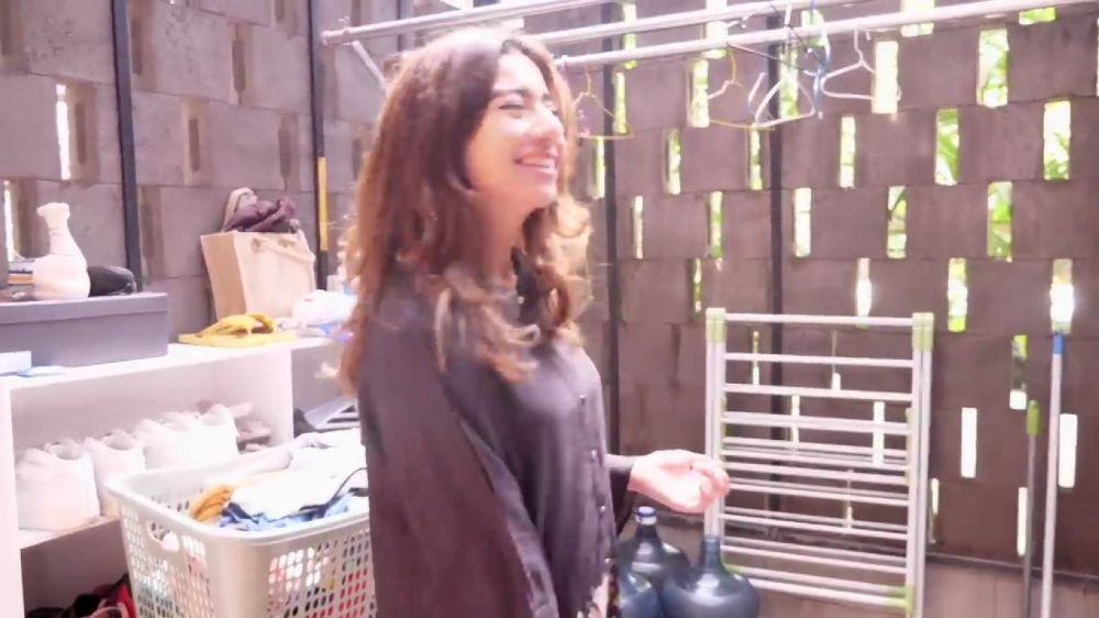 Banyak spot buat ngadem, 11 potret rumah Rizkina Nazar kakak Rizky Nazar ini suasananya sejuk pol
