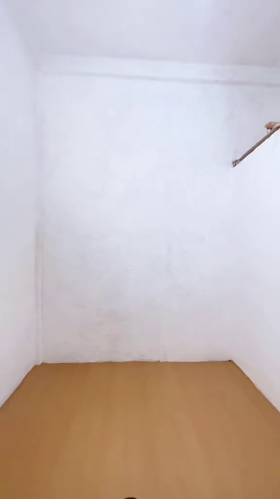 Kamar lembap bekas gudang sewanya Rp140 ribu sebulan ini dimakeover jadi ala Jepang, intip 11 hasilnya