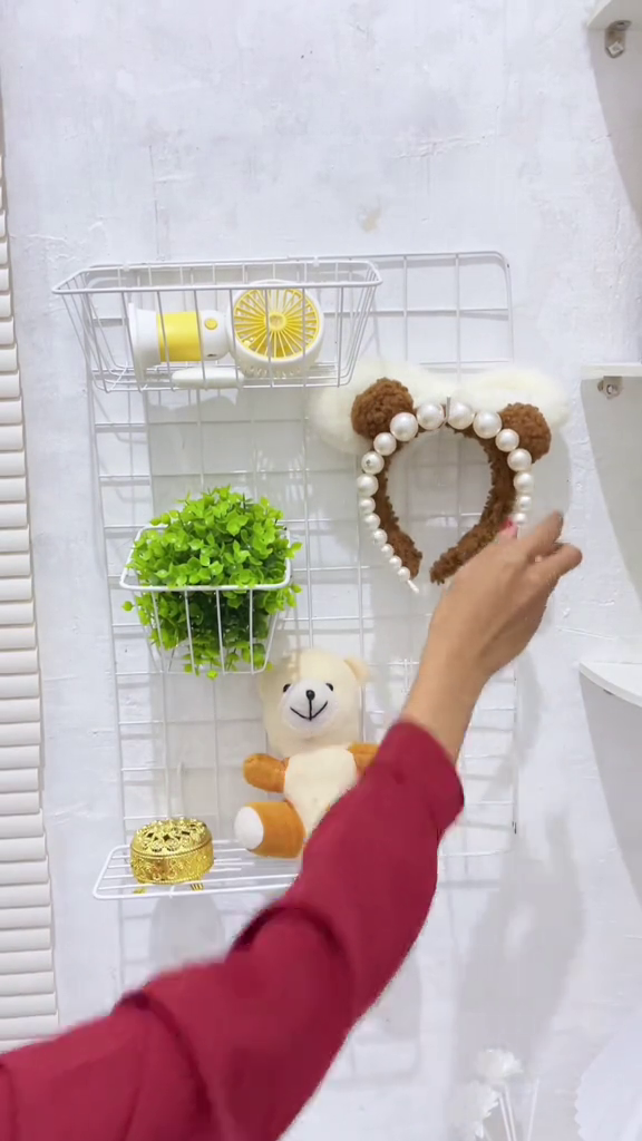 Kamar lembap bekas gudang sewanya Rp140 ribu sebulan ini dimakeover jadi ala Jepang, intip 11 hasilnya