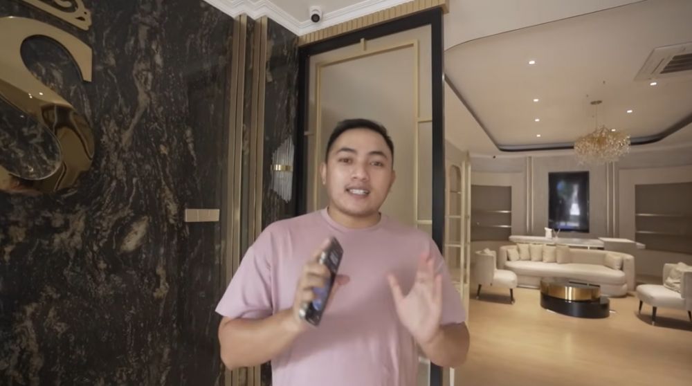 Bak hotel mewah ada tempat tidurnya, intip 11 potret kantor bos skincare Shella Saukia