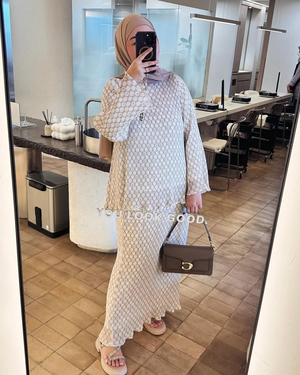 9 Potret Fanny Kondoh, sosok istri Papa Udon yang hamil anak pertama usai suami meninggal Oktober 2024