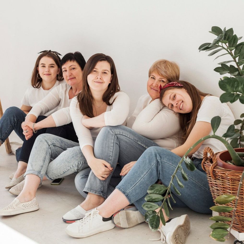 50 Pantun pembuka acara arisan yang seru, lucu, dan bikin suasana makin meriah