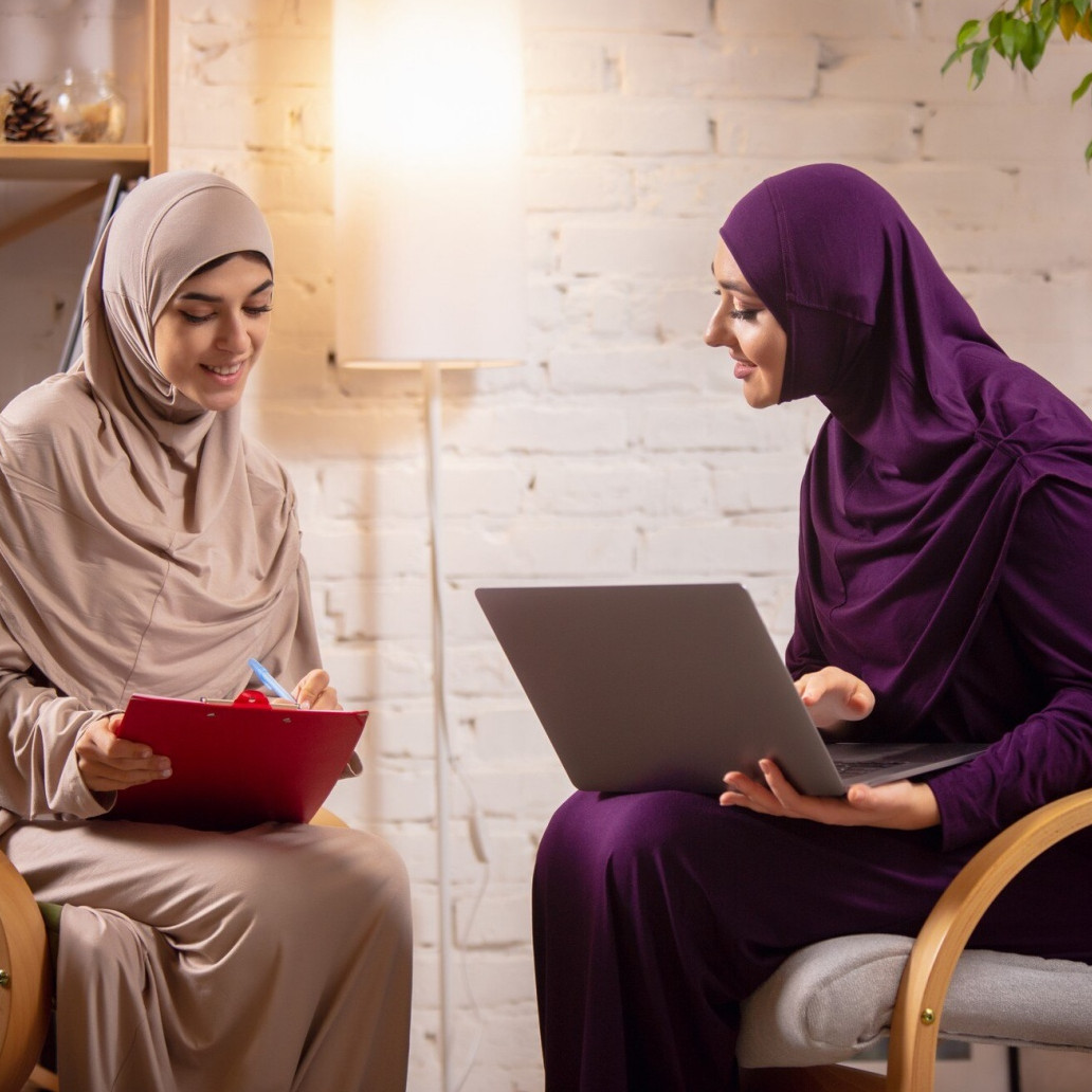 30 Pantun pembuka acara dengan bismillah, menarik, berkesan, dan penuh makna