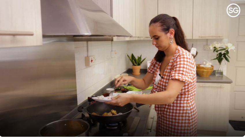 Vakum jadi artis, 7 potret dapur Marissa Nasution di Singapura ini nuansanya bak tempat masak restoran