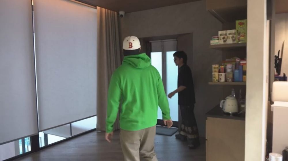 Luas bak dua kamar tidur, unik ada dua shower, ini 11 potret kamar mandi Atta dan Aurel Hermansyah