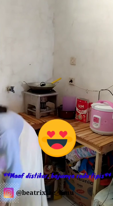 Cuma pakai meja kayu tanpa semen cor tetap kokoh, begini 9 cara bikin dapur sudut kontrakan minimalis