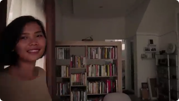 Koleksi kaset jadulnya tuai atensi, 10 potret ruang santai Fiersa Besari ini nyaman dan estetik