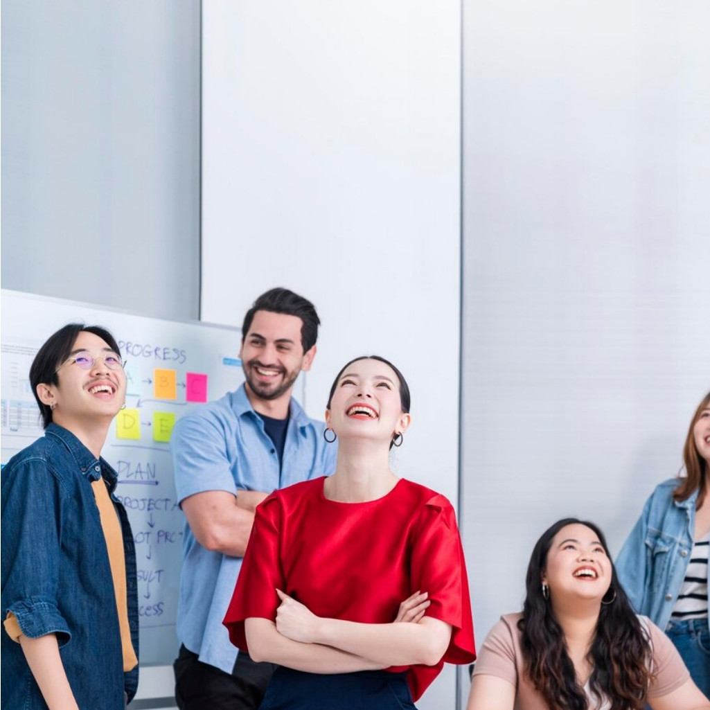 30 Pantun kocak akhir presentasi, cara unik bikin audiens ingat presentasimu