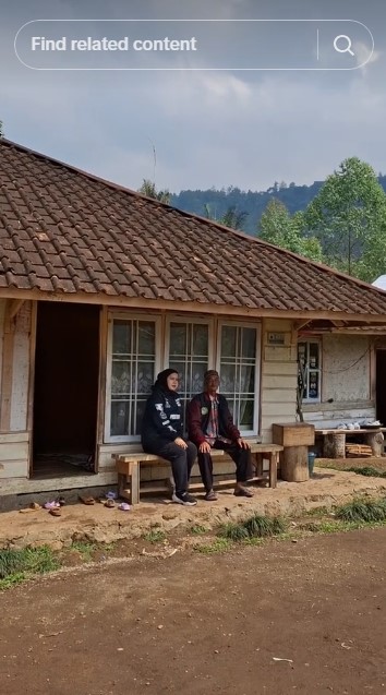 Ingat rumah dikeliling bukit milik Abah Jajang ditawar Rp2,5 m? Kini makin ciamik, ini 9 potretnya