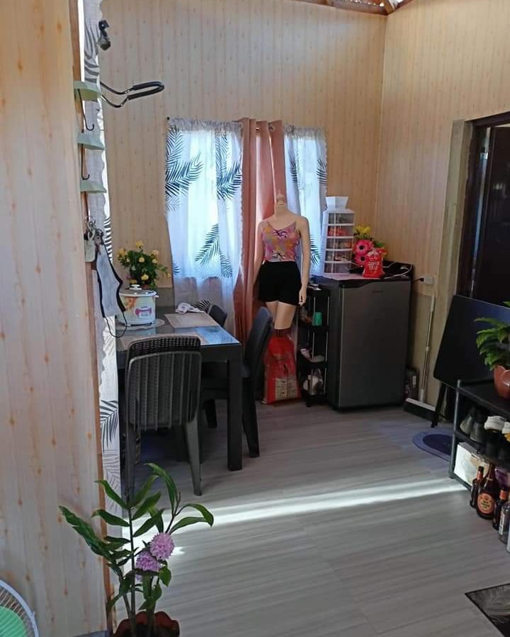 Dari depan tampak gubuk, 9 potret rumah bambu ini bukti sederhana tetap terasa mewah