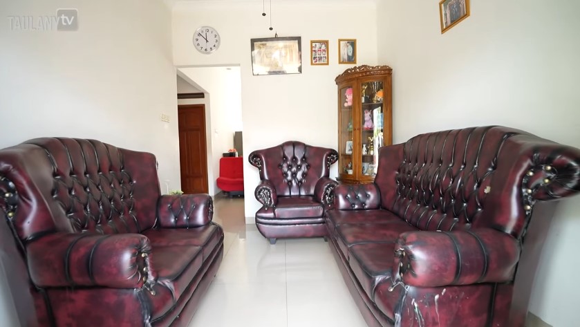 Haji Malih lebih 50 tahun jadi artis, huni rumah sederhana, 11 potret dapurnya sempit tapi estetik