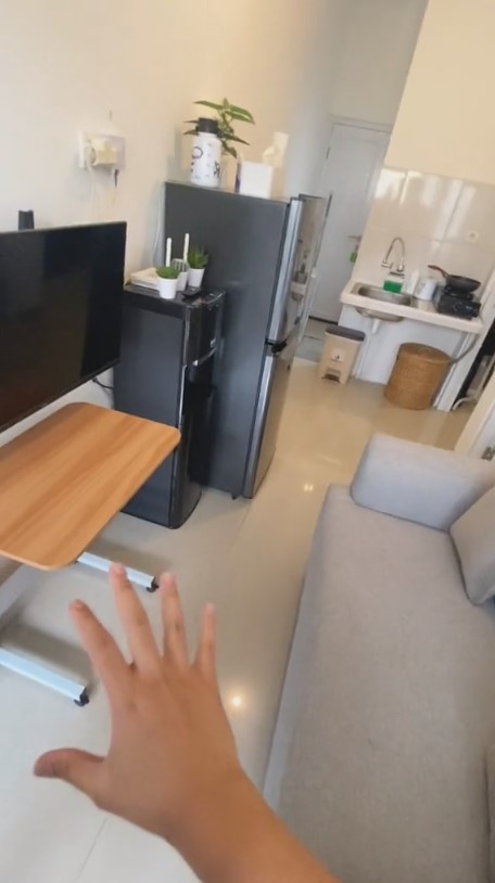 Kontrakan mini buka pintu langsung dapur ini penataannya ciamik, tak bikin terasa sumpek, 9 potretnya