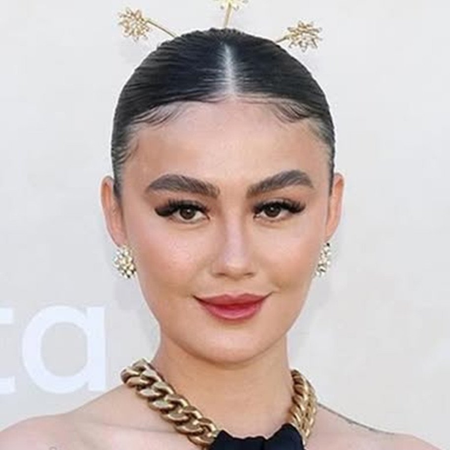 Morning skincare routine ala Agnes Monica ini bikin bebas mata panda, tetap pakai eye cream pagi hari