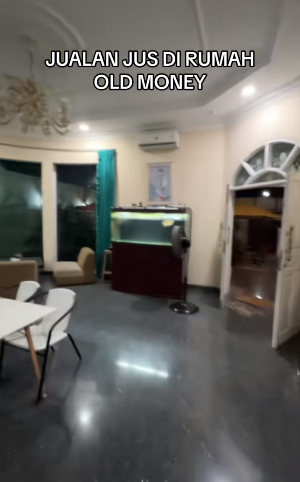 Rumah gedong bak sinetron dengan fasilitas lift ini diubah jadi warung jus, 9 potretnya bikin heran