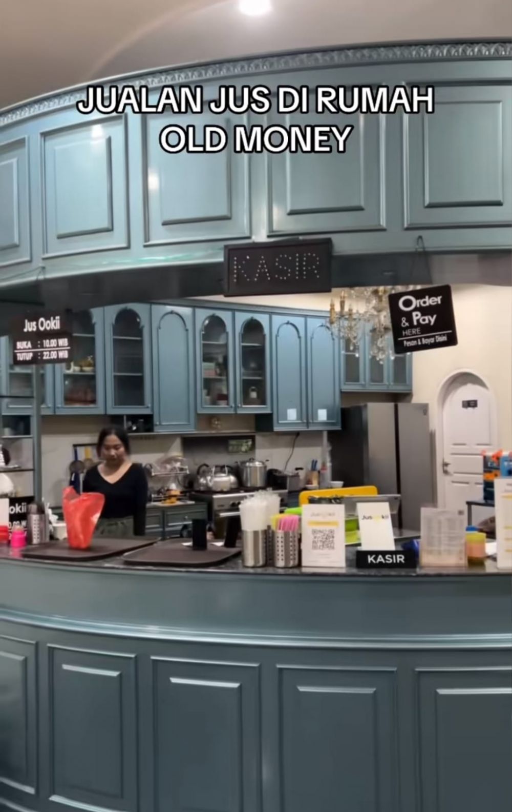 Rumah gedong bak sinetron dengan fasilitas lift ini diubah jadi warung jus, 9 potretnya bikin heran