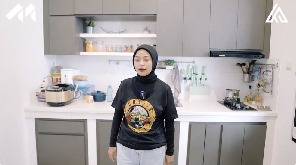 Rombak rumah hanya gegara tikus, begini 9 potret dapur kayu Tantri Kotak yang disulap jadi minimalis