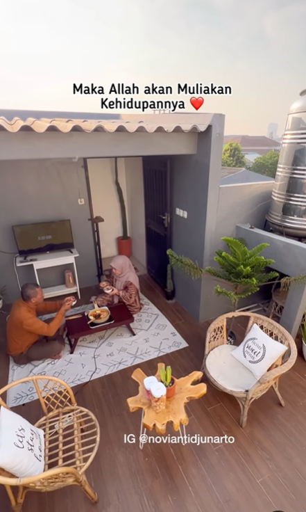 11 Tahun menabung karyawan ini sukses bangun rumah mewah, ini 11 potret rooftop bak kafe estetik