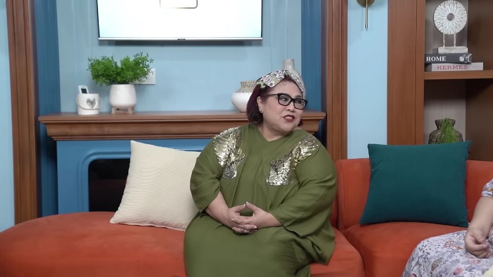 Berjuang habis-habisan buat keluarga, Nunung rela tinggal di kosan sepetak usai jual mobil dan rumah