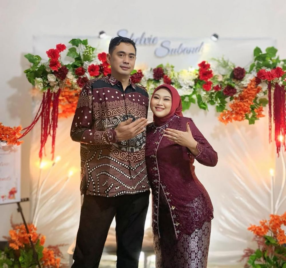 9 Momen Shelvie Hana Wijaya mantan istri Daus Mini lamaran, calon suami jadi sorotan
