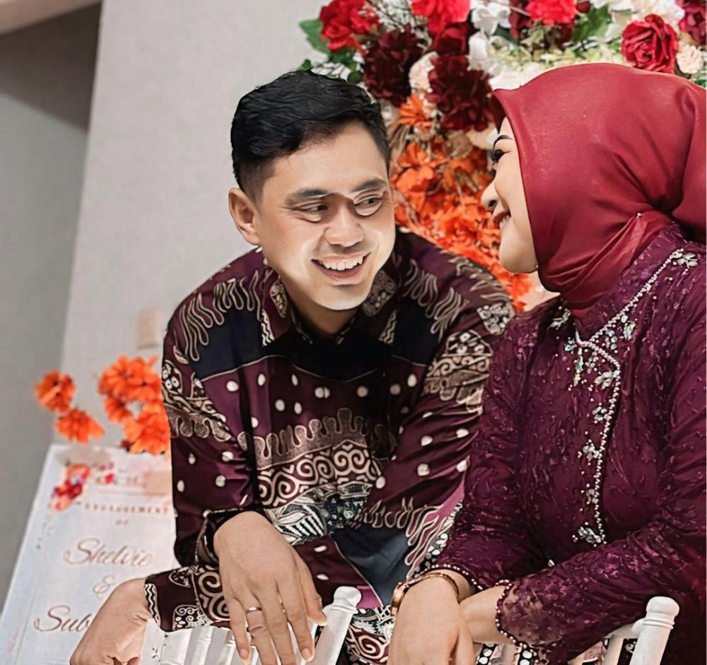 9 Momen Shelvie Hana Wijaya mantan istri Daus Mini lamaran, calon suami jadi sorotan
