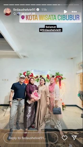 9 Momen Shelvie Hana Wijaya mantan istri Daus Mini lamaran, calon suami jadi sorotan