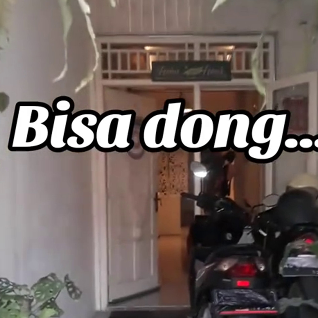 Rumah tipis lebar cuma 2 meter, intip 9 potret interiornya mirip tinggal di gang tapi estetik