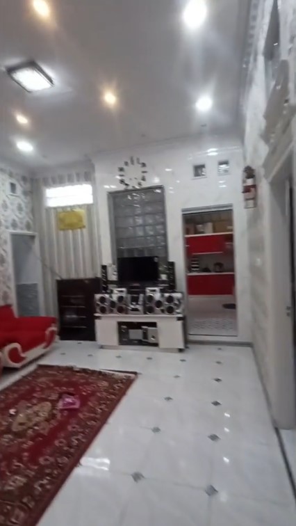 Terlihat bak gubuk reyot, 9 potret rumah ini interiornya bikin melongo, mirip hunian di kompleks