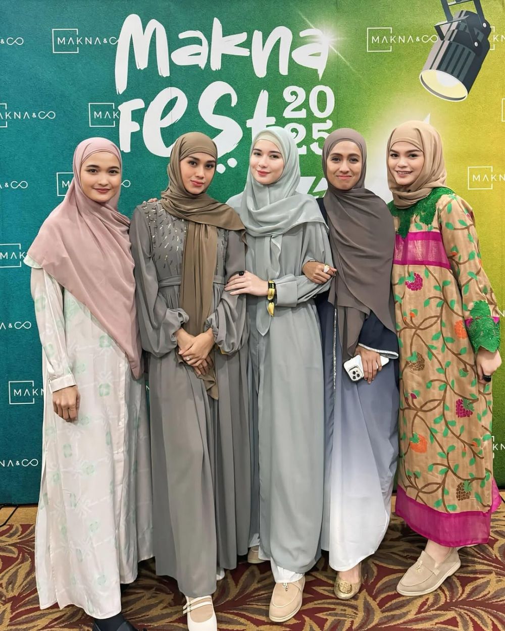 9 Momen Iris Wullur ikut kajian di tengah perselingkuhan sang suami, tak kuasa menahan tangis