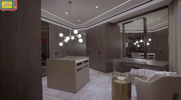 Banyak barang branded bak butik elit tapi jarang dipakai, intip 11 potret walk in closet Maia Estianty