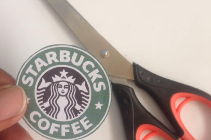 Starbucks PHK 1.100 karyawan, apa penyebabnya?