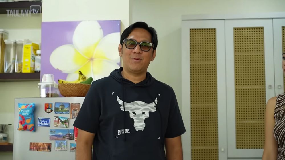 Estetik dan unik, begini 9 potret pantry di rumah Bimbim Slank, nyaman buat kumpul keluarga