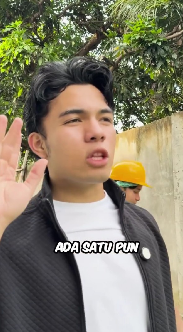 Gen Halilintar bangun lapangan golf di rumah untuk kado anniversary orang tuanya, ini 9 potretnya