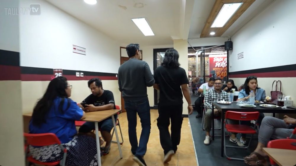 Jadi komedian sukses, Praz Teguh buka warung makan demi wujudkan impian mendiang ibu, ini 11 potretnya
