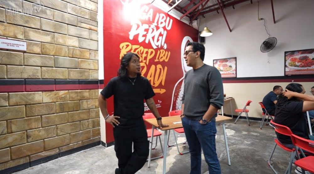 Jadi komedian sukses, Praz Teguh buka warung makan demi wujudkan impian mendiang ibu, ini 11 potretnya