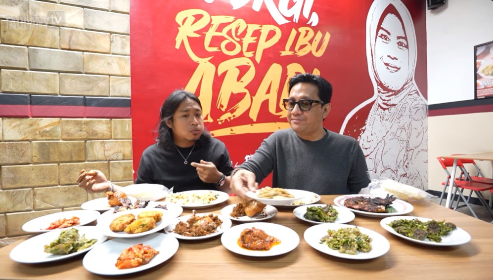 Jadi komedian sukses, Praz Teguh buka warung makan demi wujudkan impian mendiang ibu, ini 11 potretnya